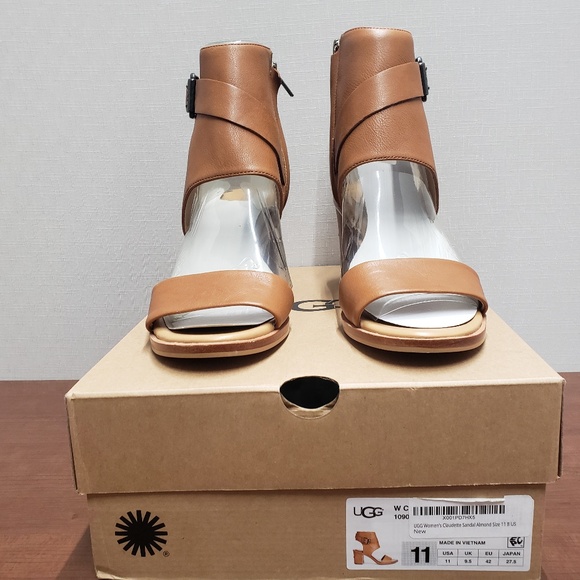 UGG Shoes - Women's UGG Claudette Heel Sandal almond